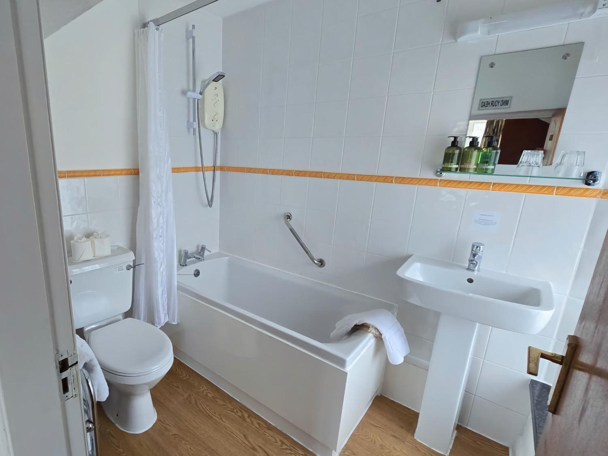 אמבלסייד Skelwith Bridge Hotel מראה חיצוני תמונה